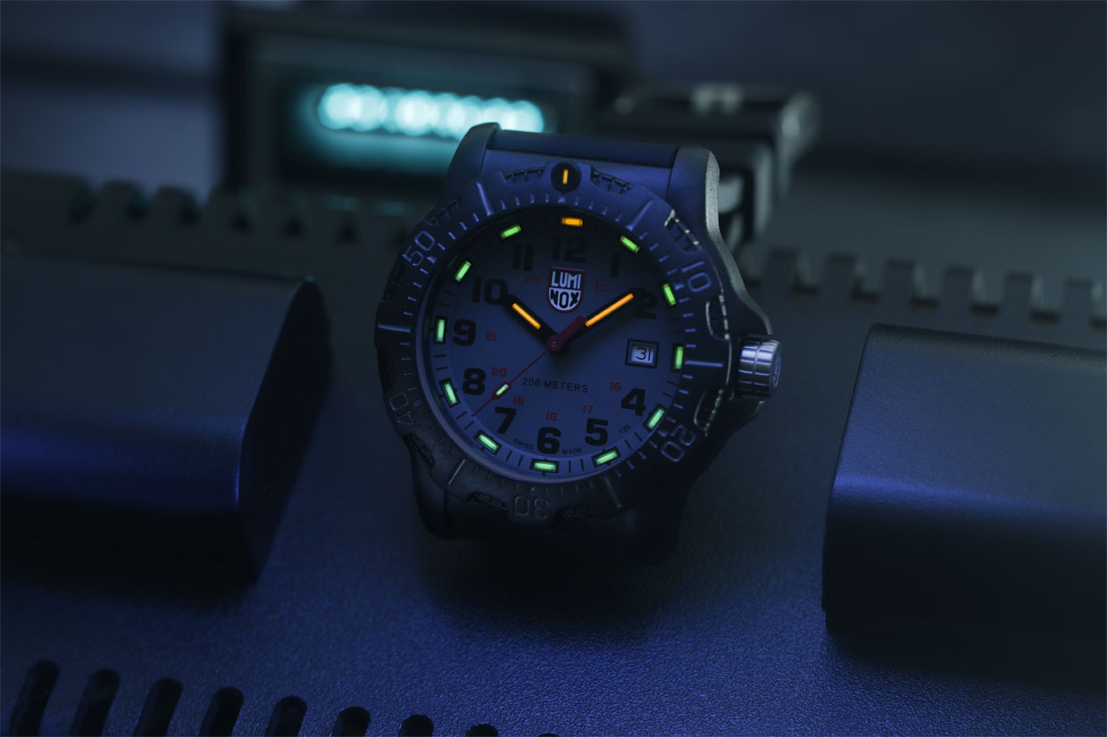 Luminox