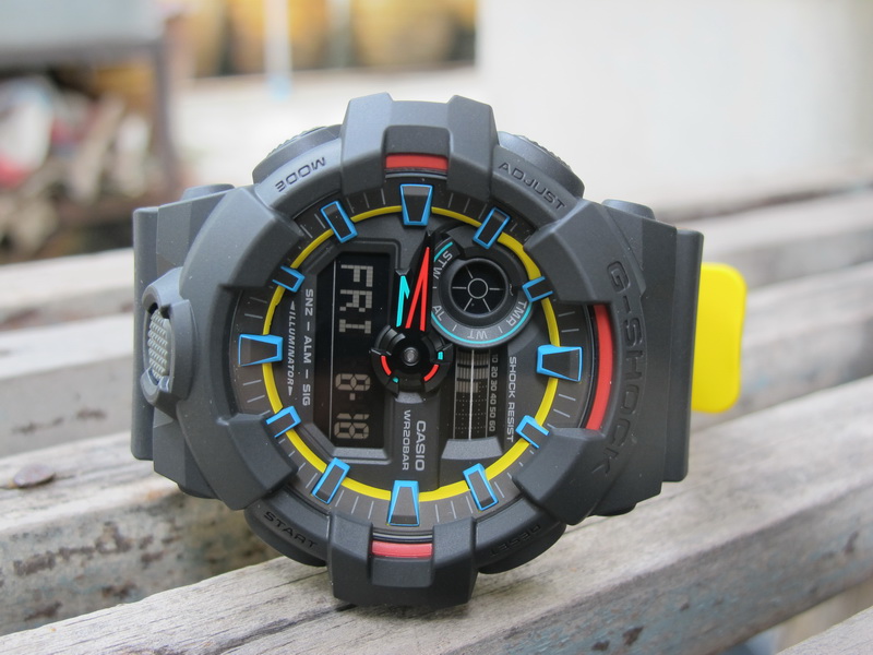 Casio G-Shock GA700SE-1A9DR เติมสีสันบนความเข้มอย่างลงตัว