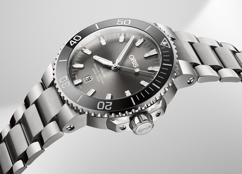 Aquis Titanium