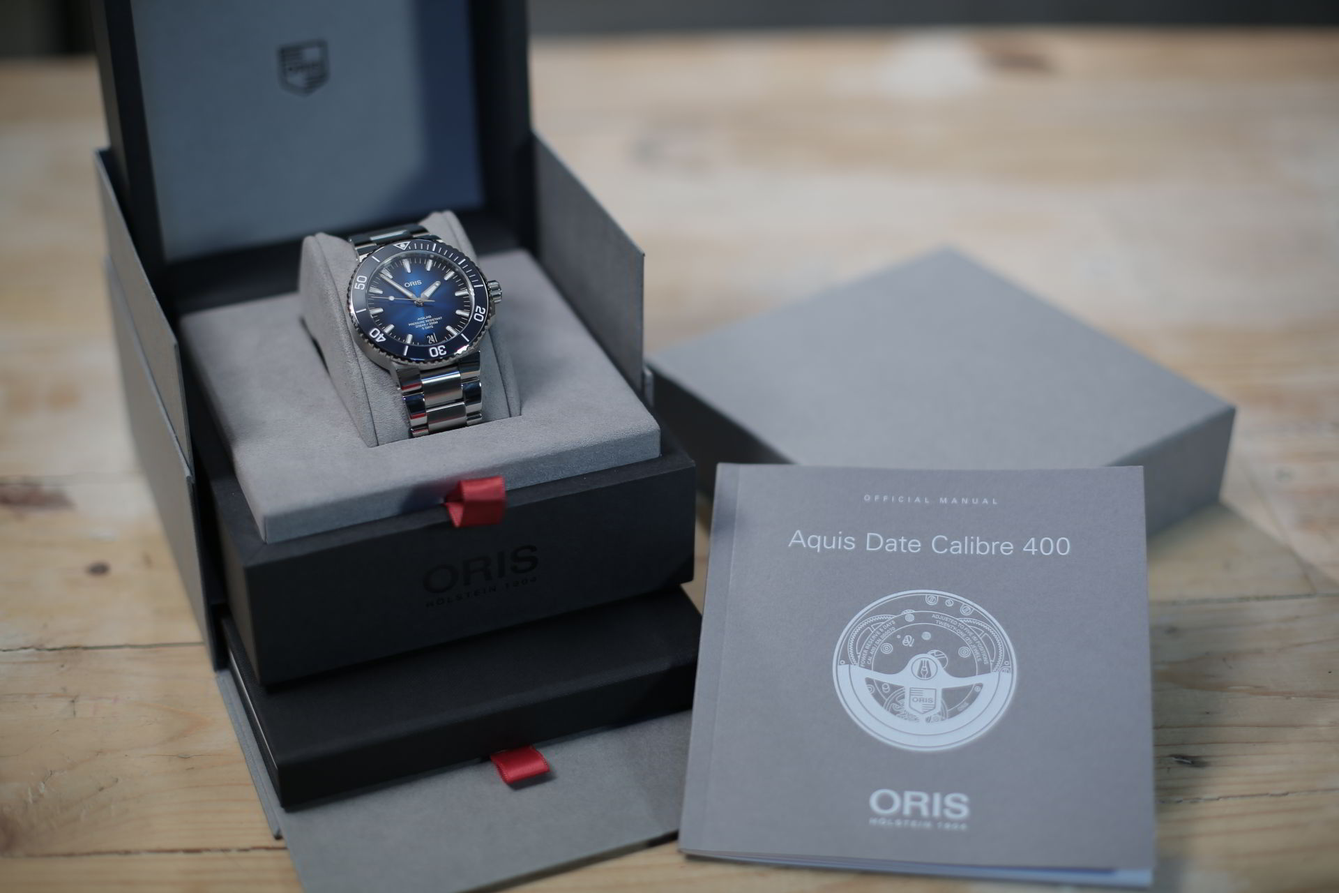 Oris Aquis Date