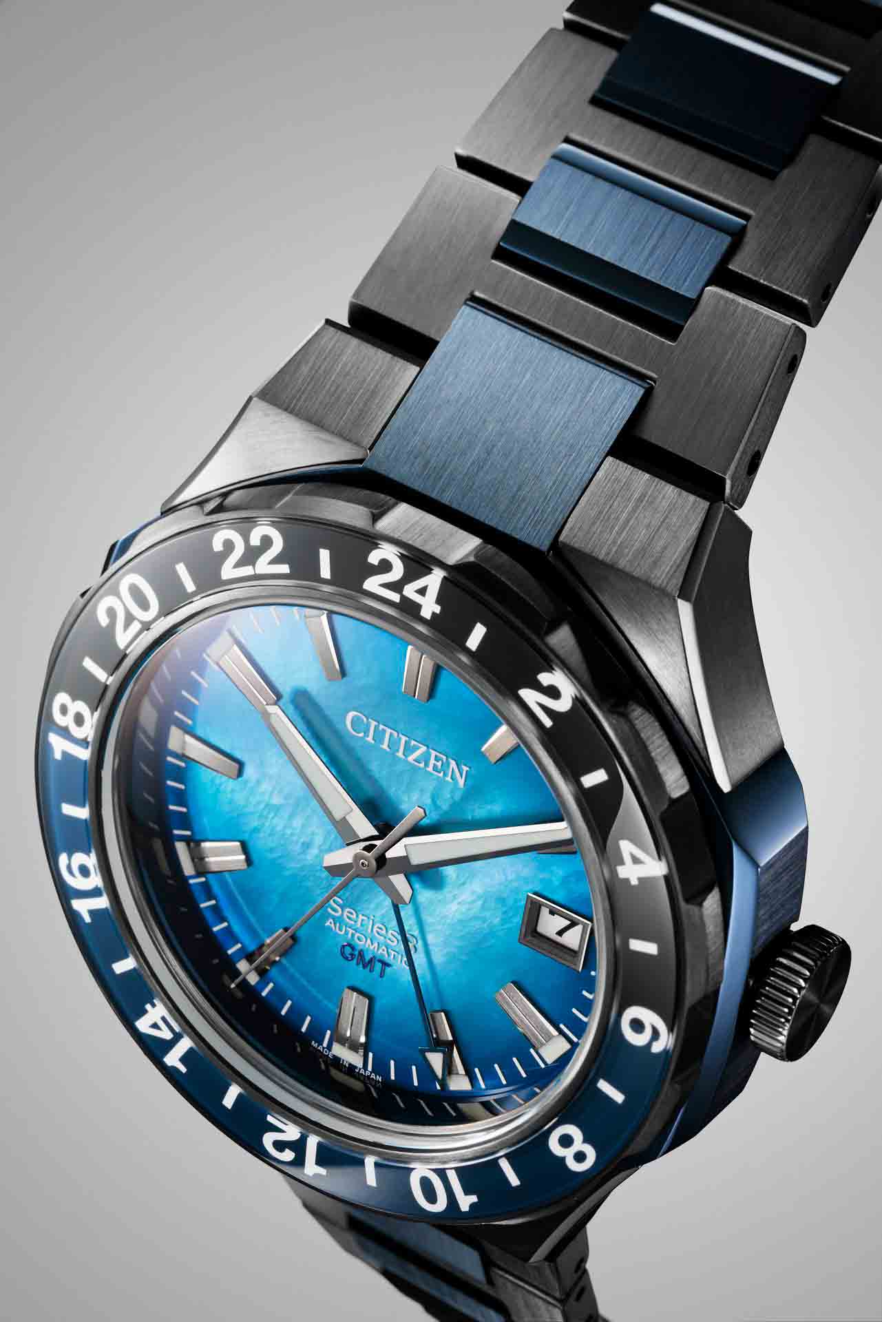 Citizen Series 8 880 GMT Limited Edition Blue Gradient