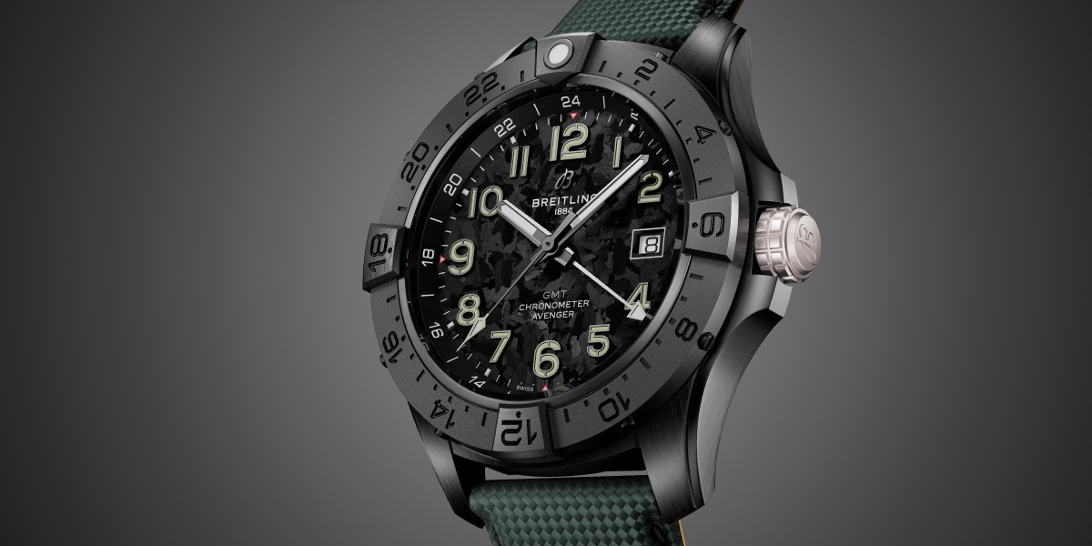 Breitling Avenger Automatic GMT 44 Night Mission