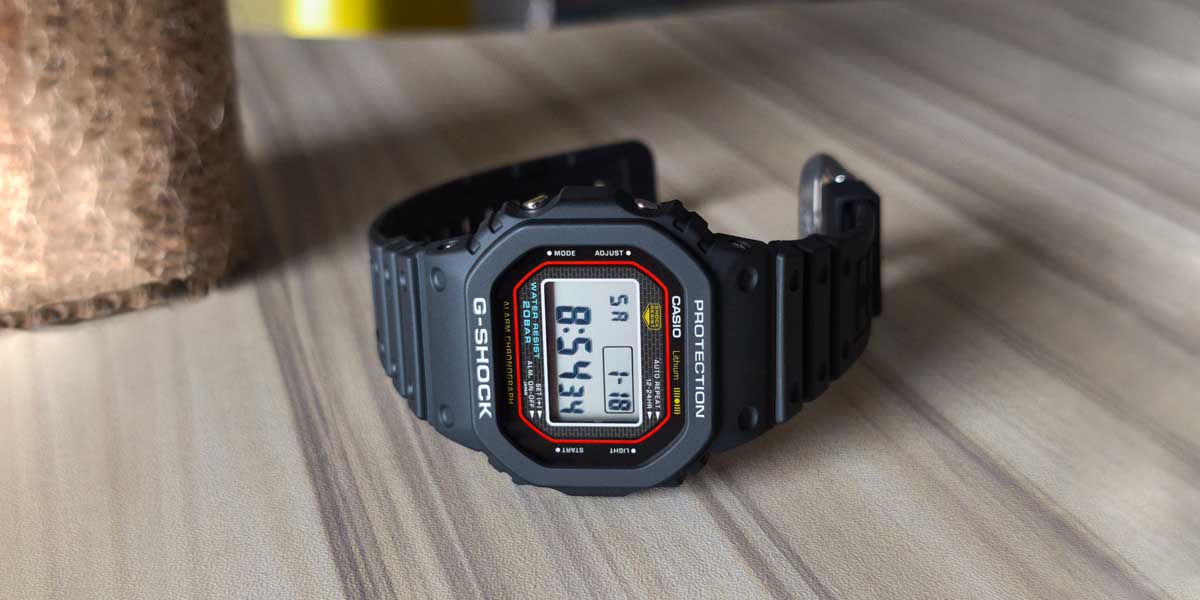 Casio G-SHOCK DW-5000R-1A